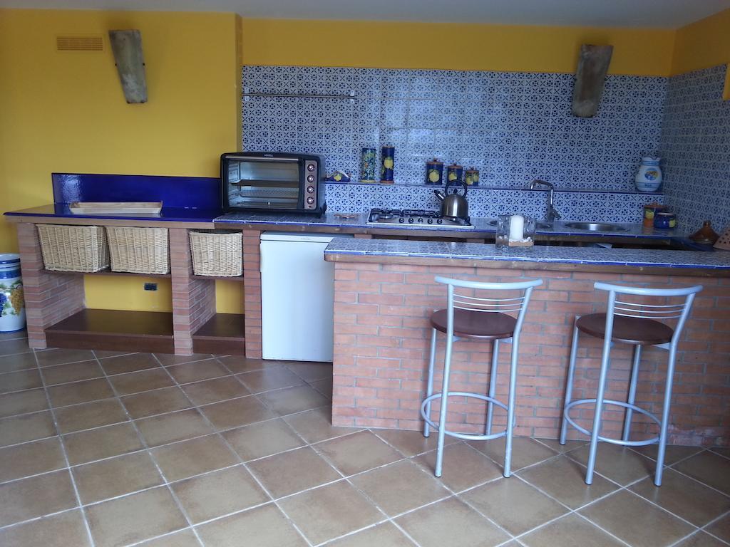 Lady Food Location Apartman Cava deʼ Tirreni Szoba fotó